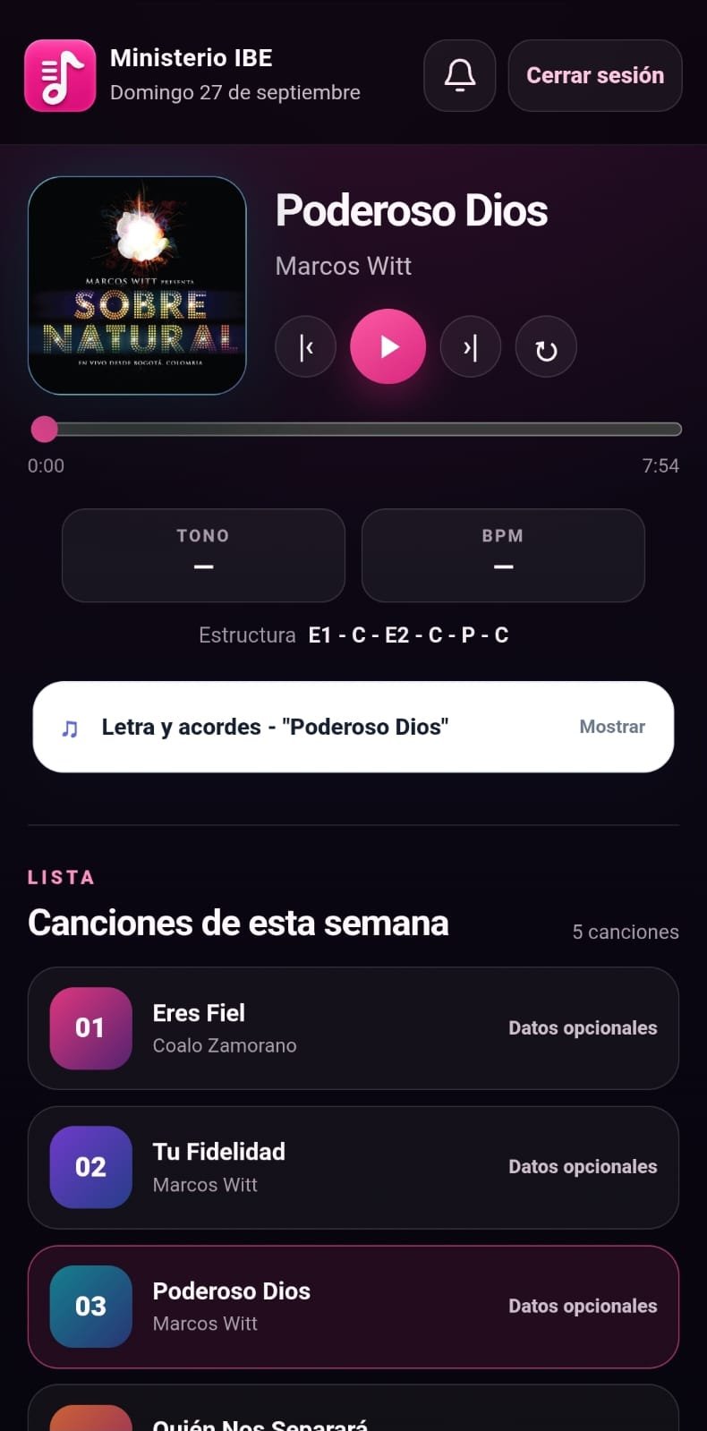 Aplicación móvil de Levitas mostrando el reproductor y la lista semanal de canciones